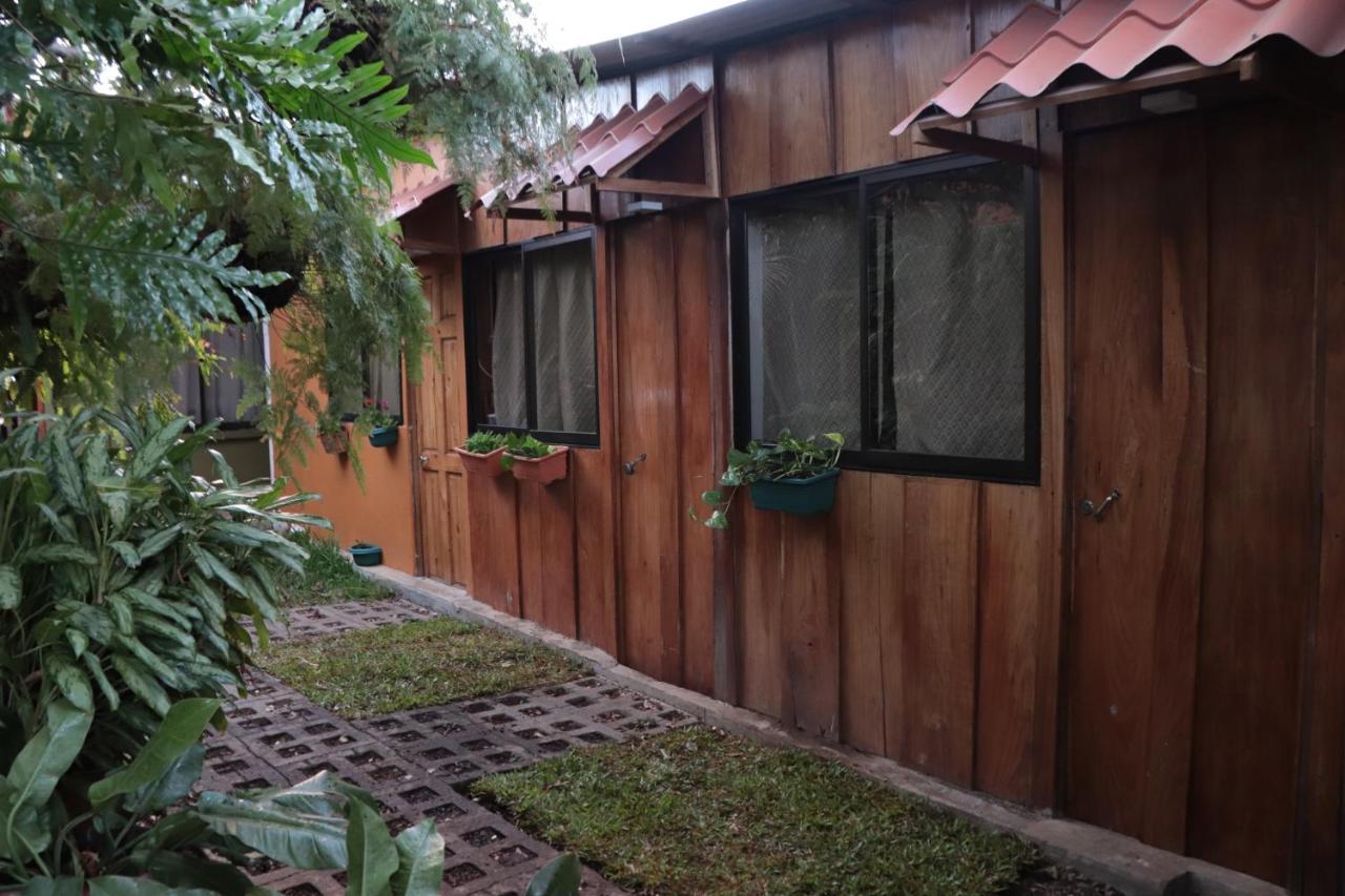Laurel House Apartamento San Antonio De Belen Exterior foto